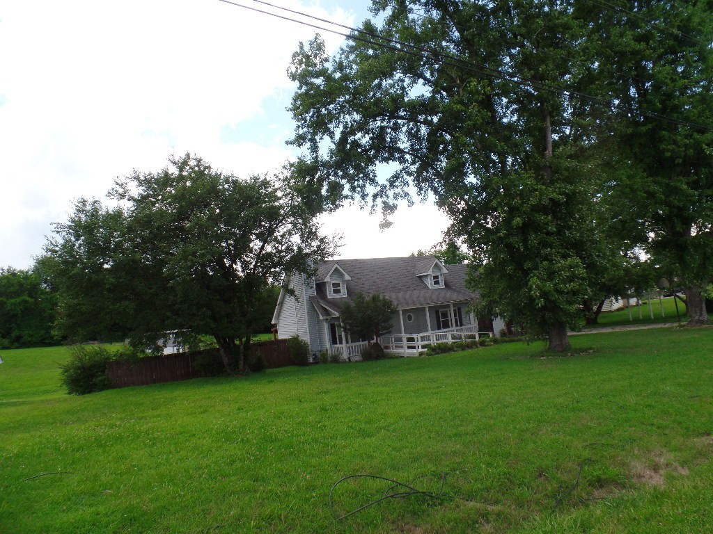 107 Oakland Dr