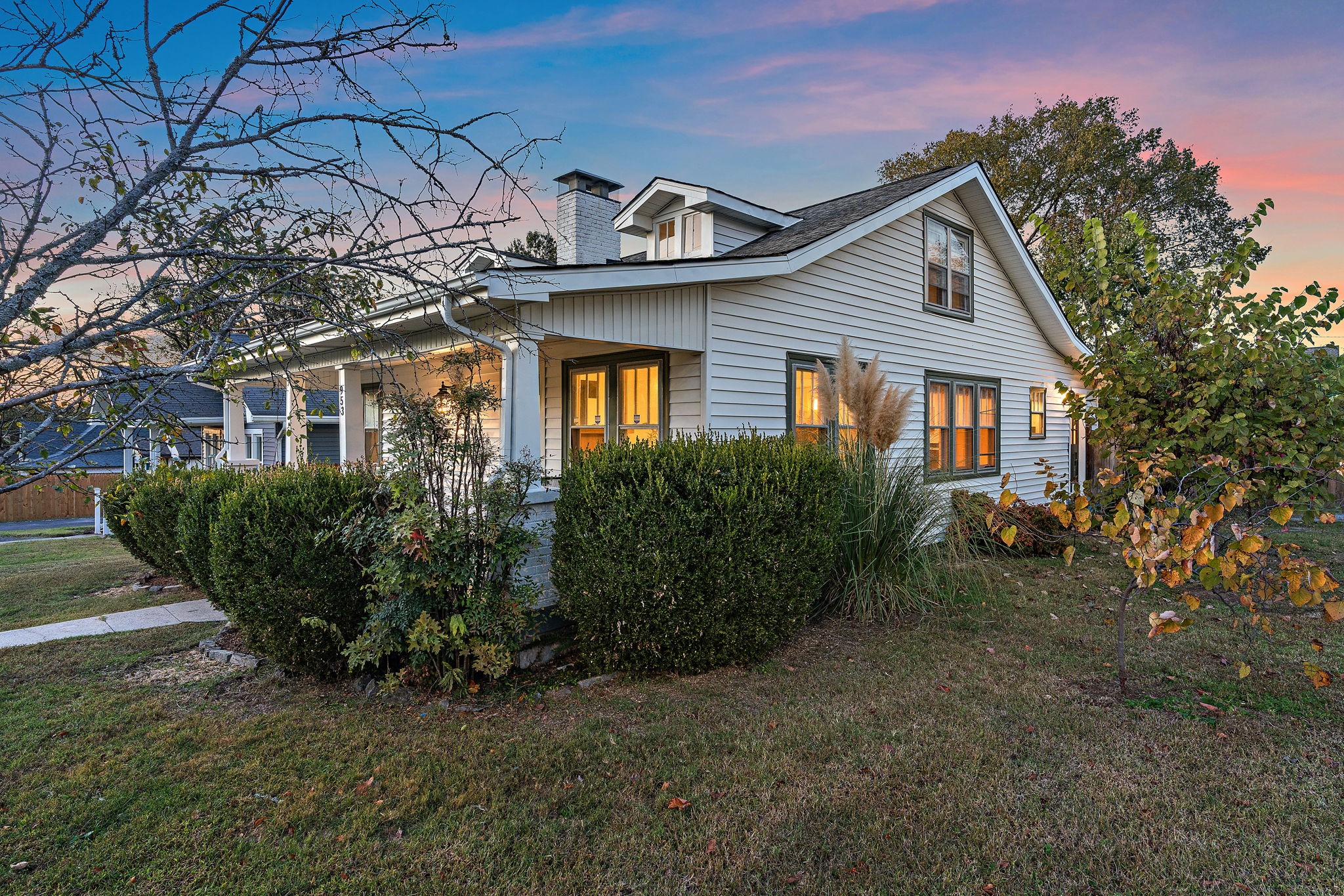 953 Sharpe Ave