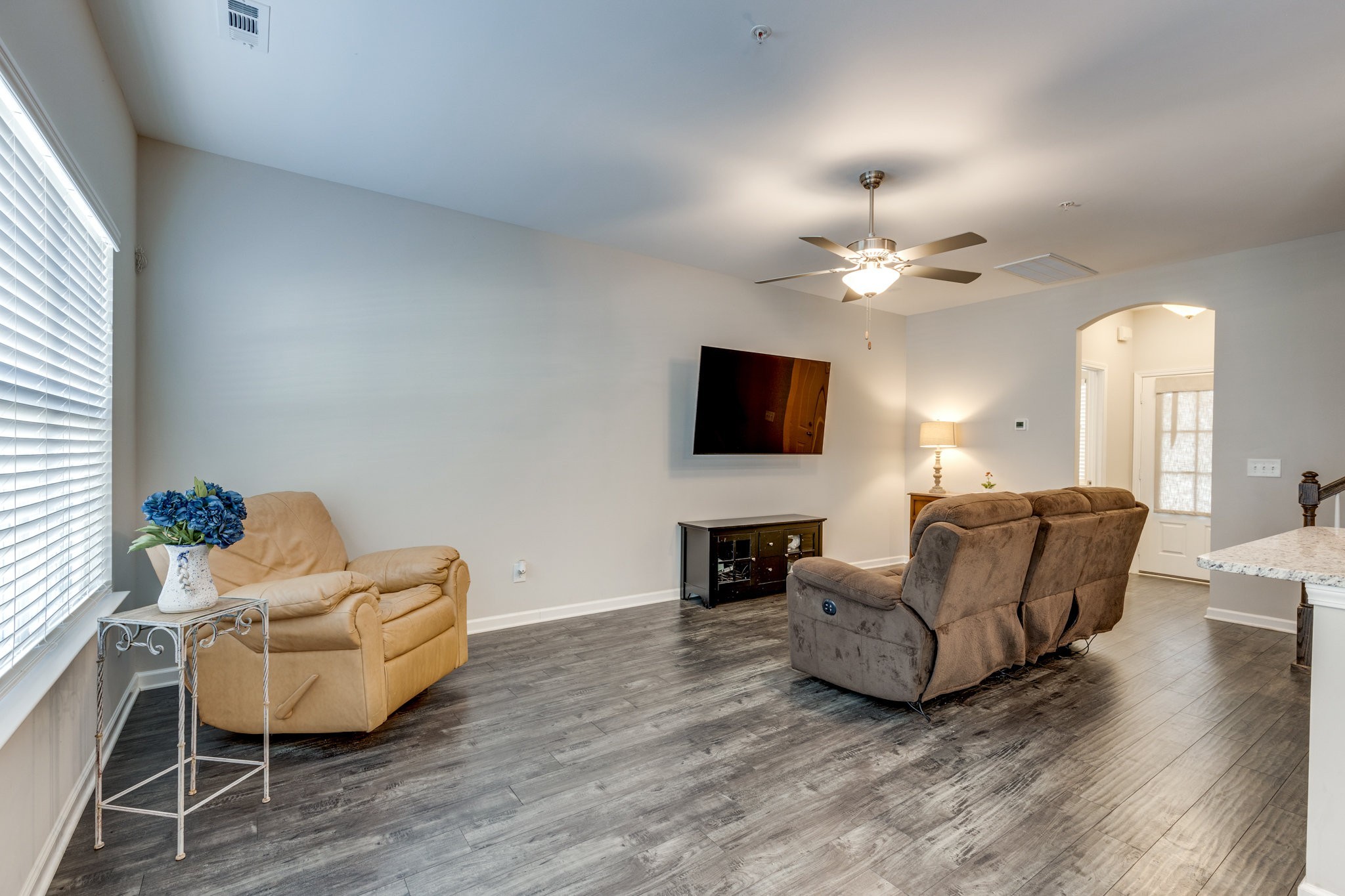 221 Kinsale Dr