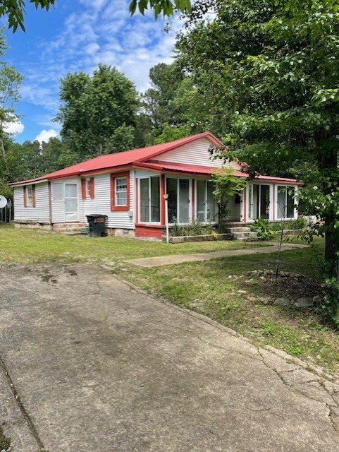 103 E High St