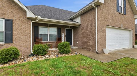 1033 Stratus Dr Murfreesboro TN 37127