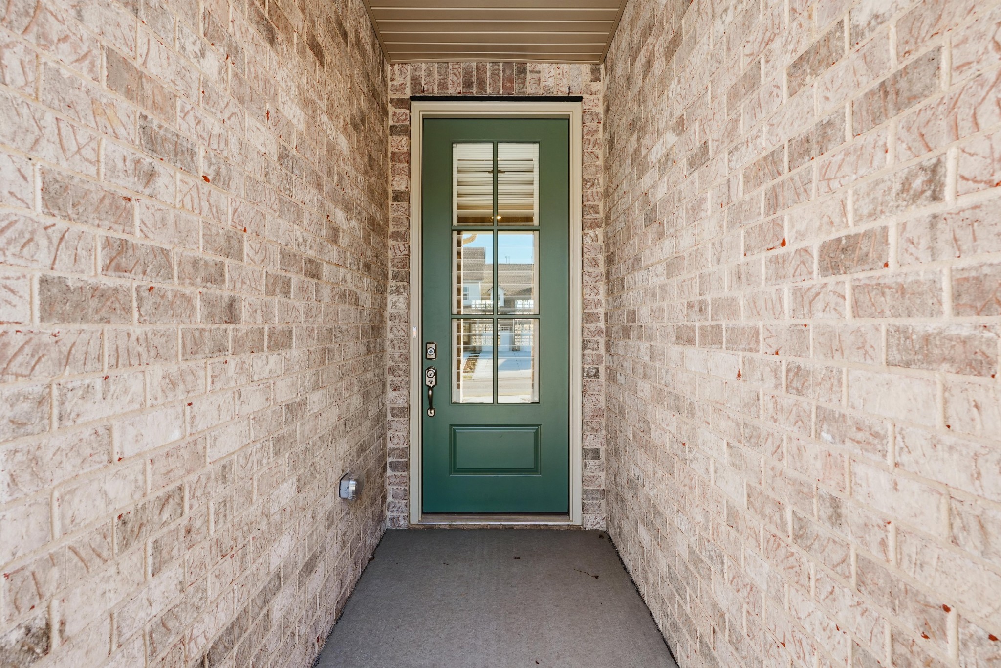 492 Triple Crown Cir