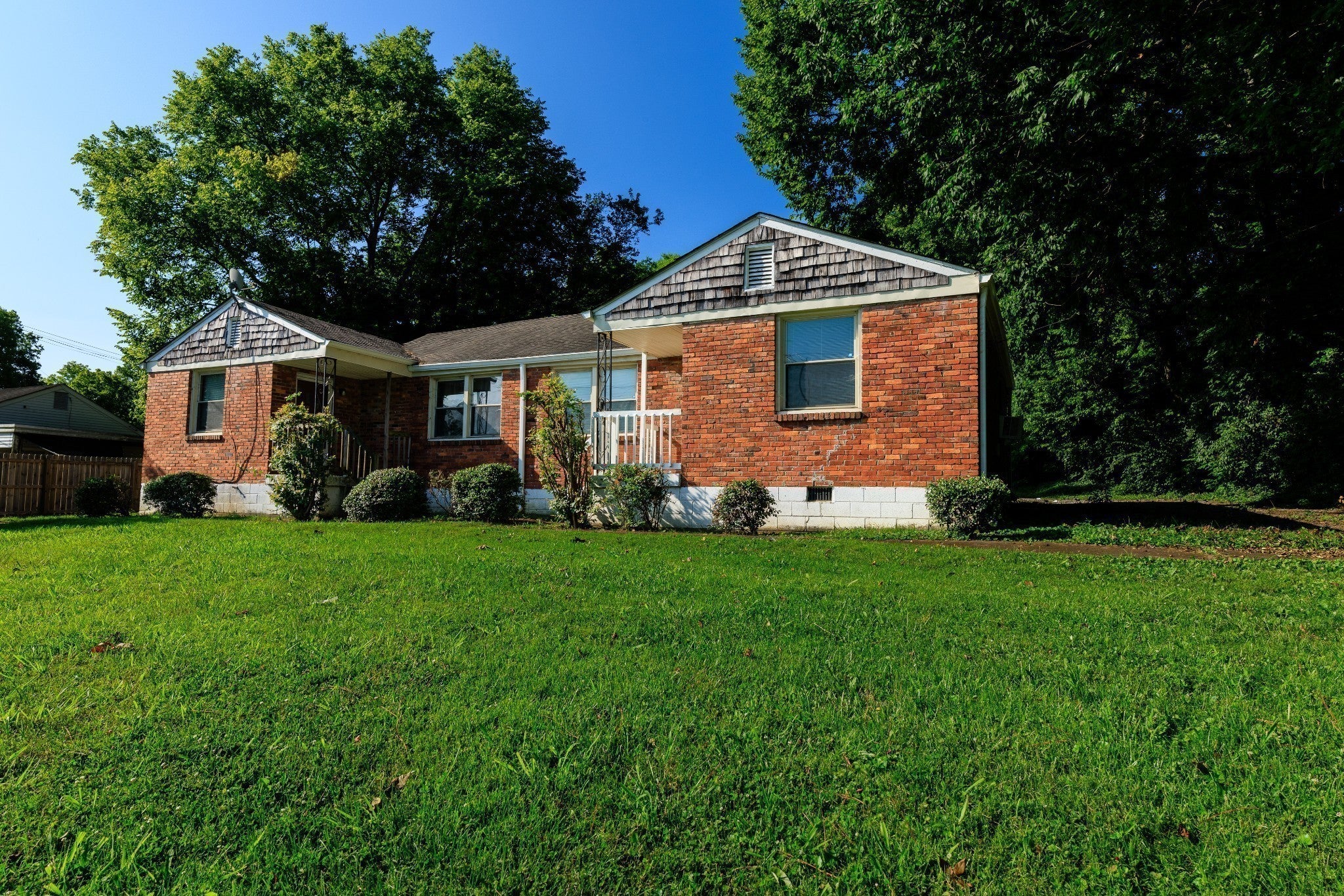 2.0-bed rental at 410b Ewing Dr