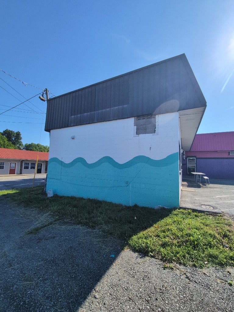 110 Tiny Town Rd A