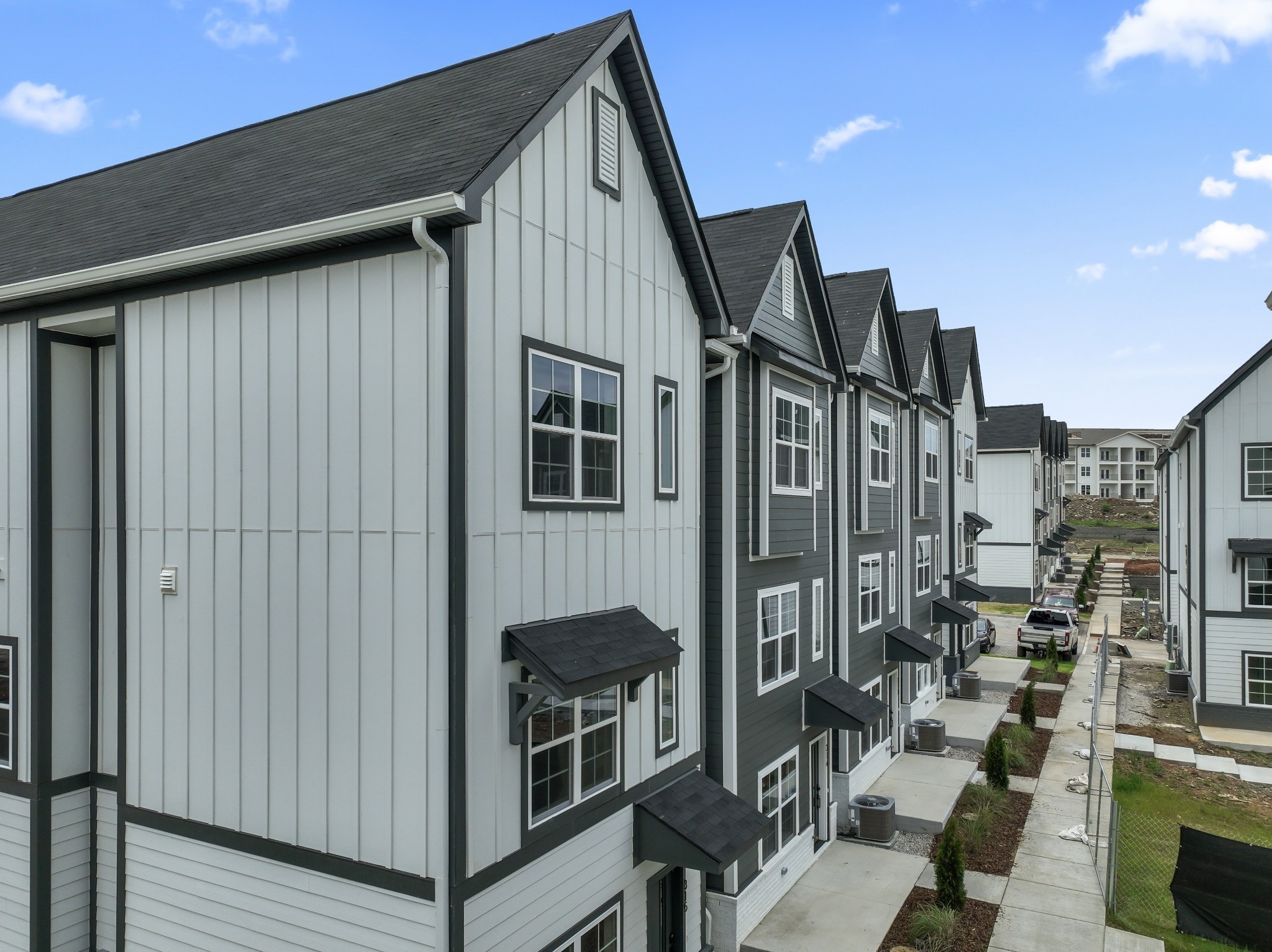 700 N Dupont Ave #227