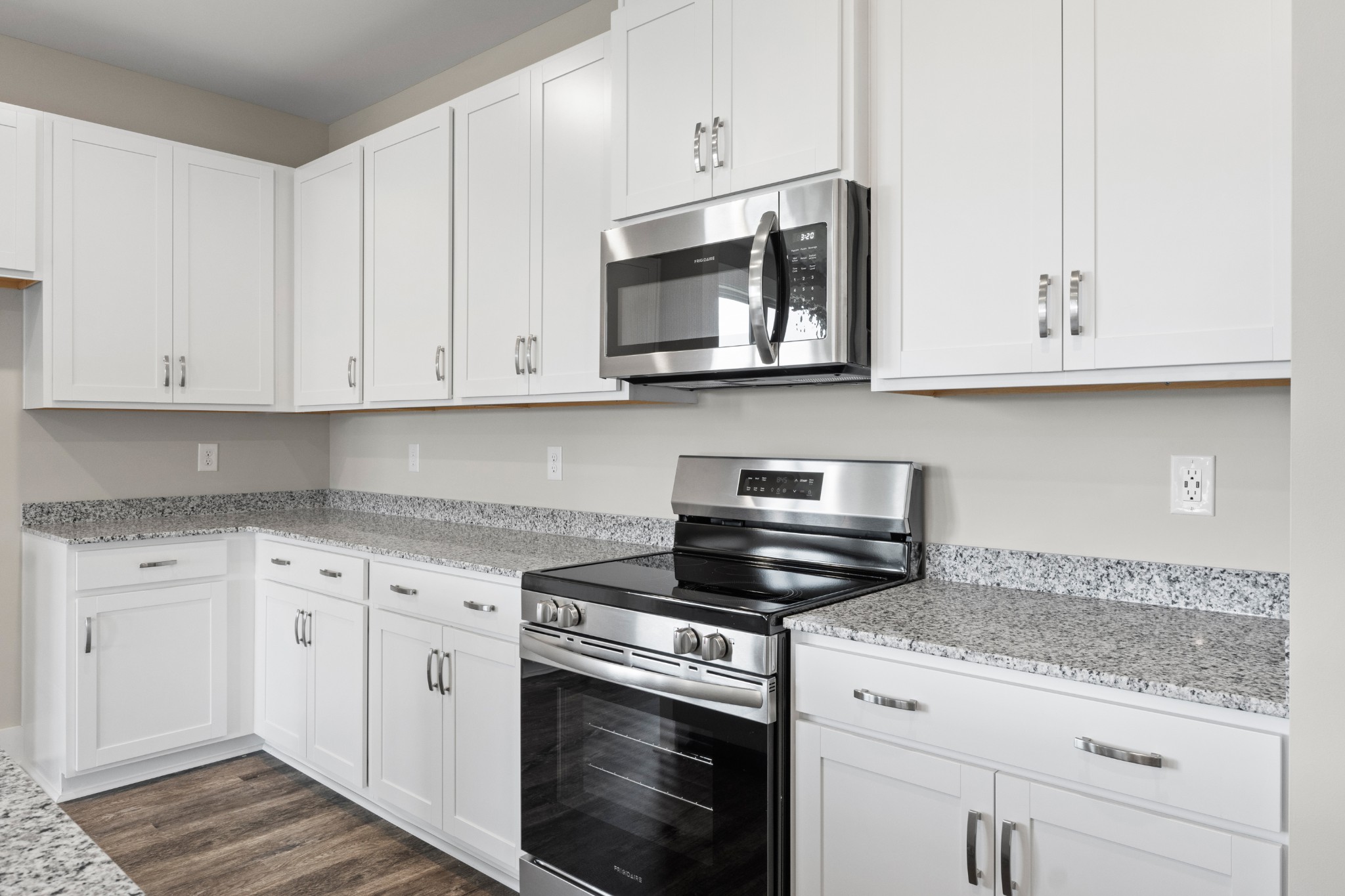 15 Aurora Cir