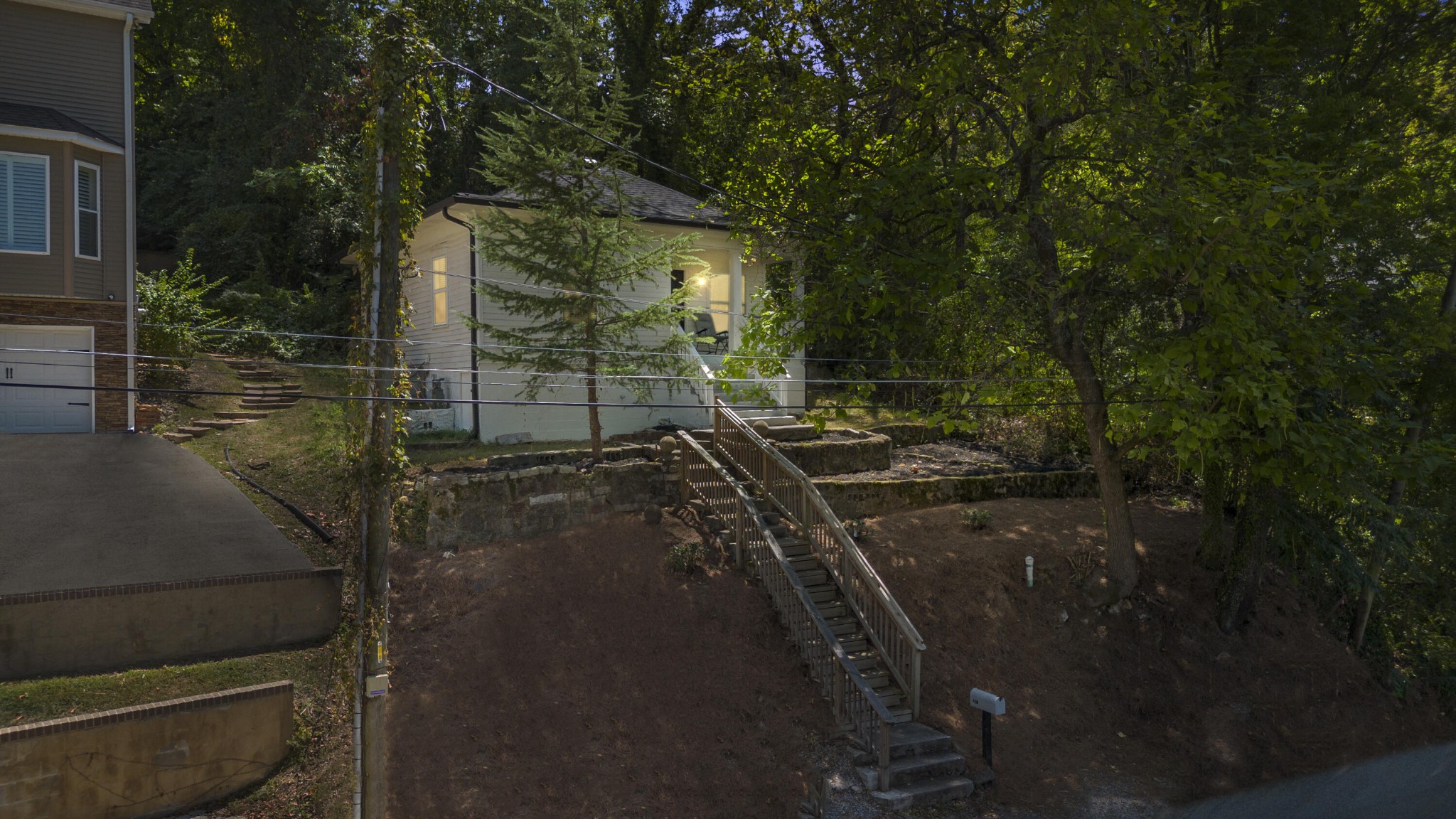 418 Thompson Street