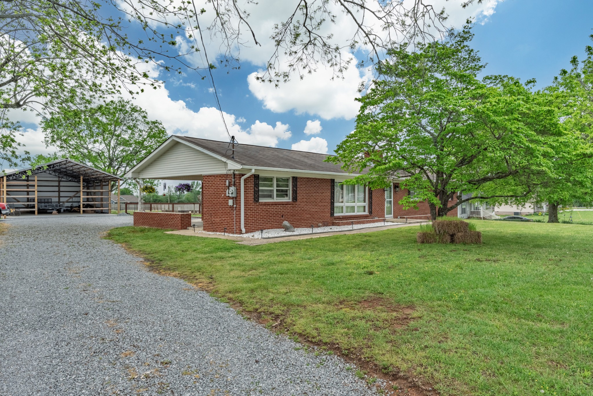 64 Camargo Rd