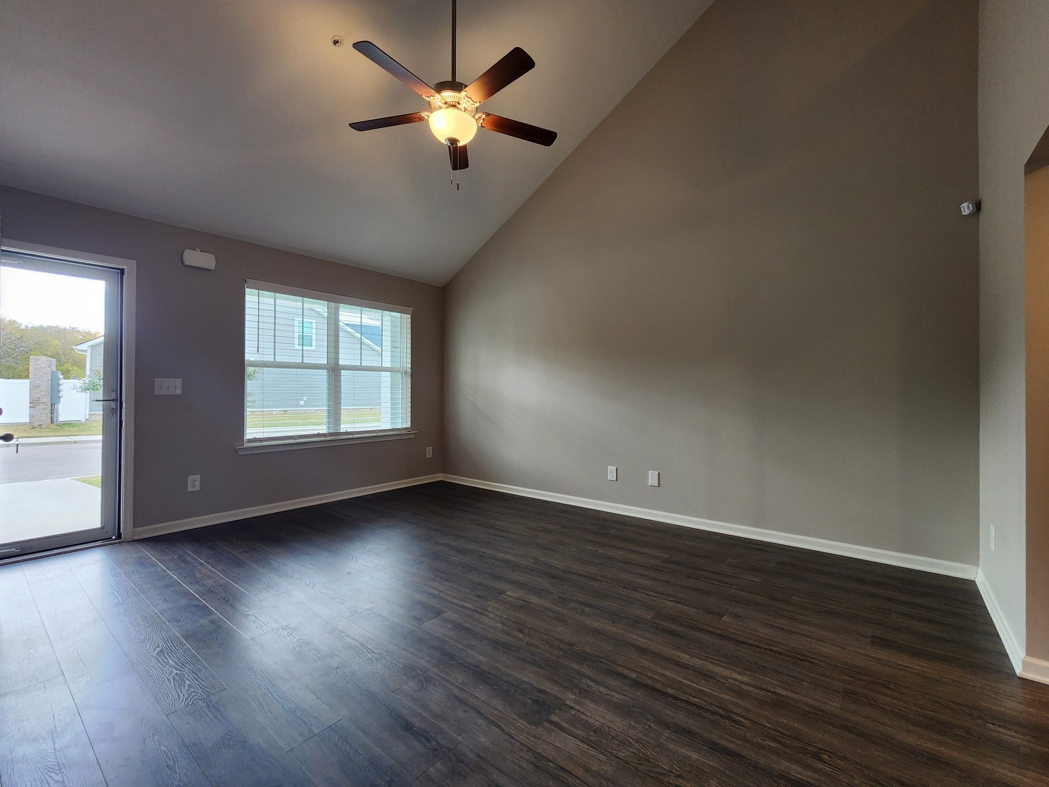 431 Tristan Way - Photo 4