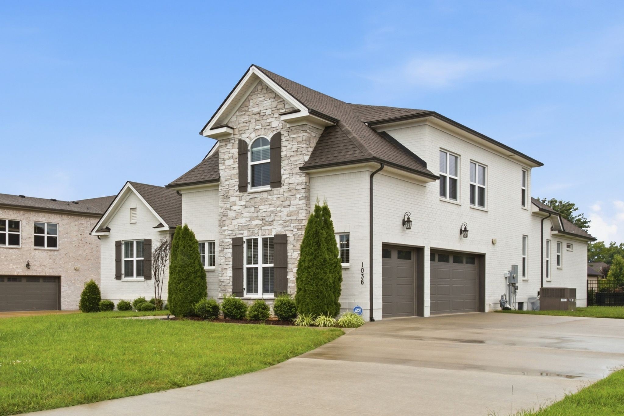 1036 Pretender Way