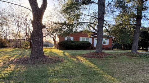 211 Hamlett Dr White House TN 37188