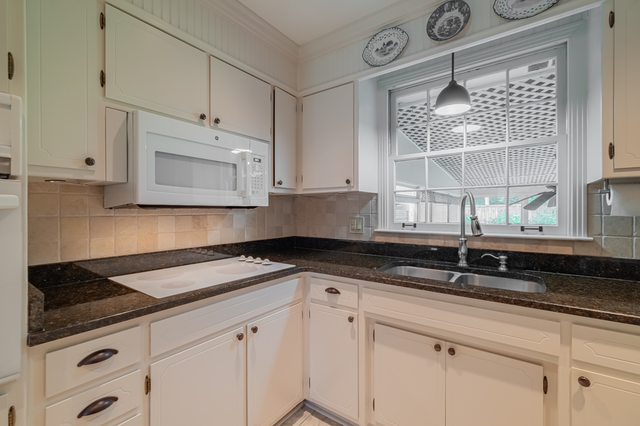 301 Lannom Cir