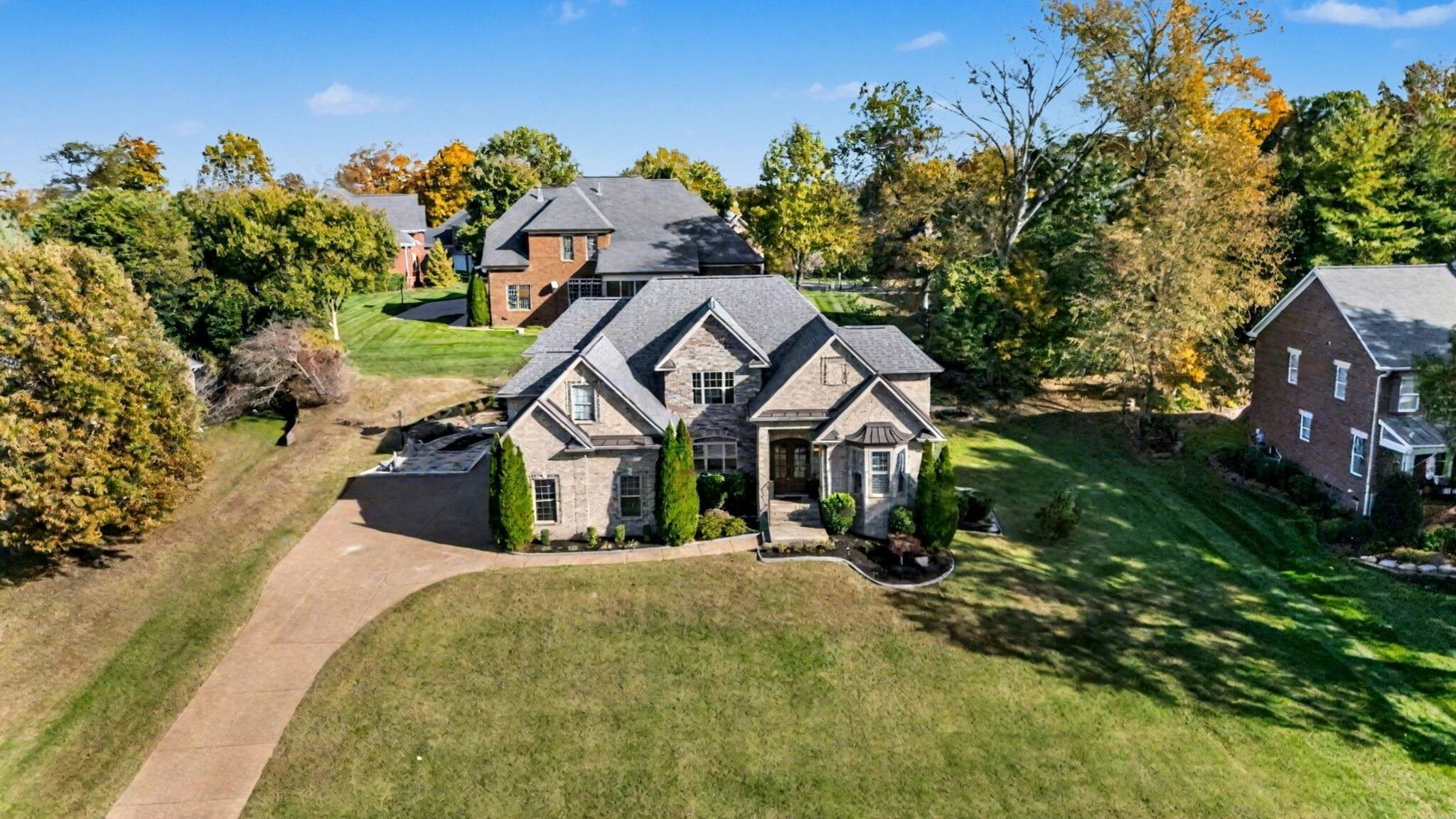 372 Childe Harolds Cir