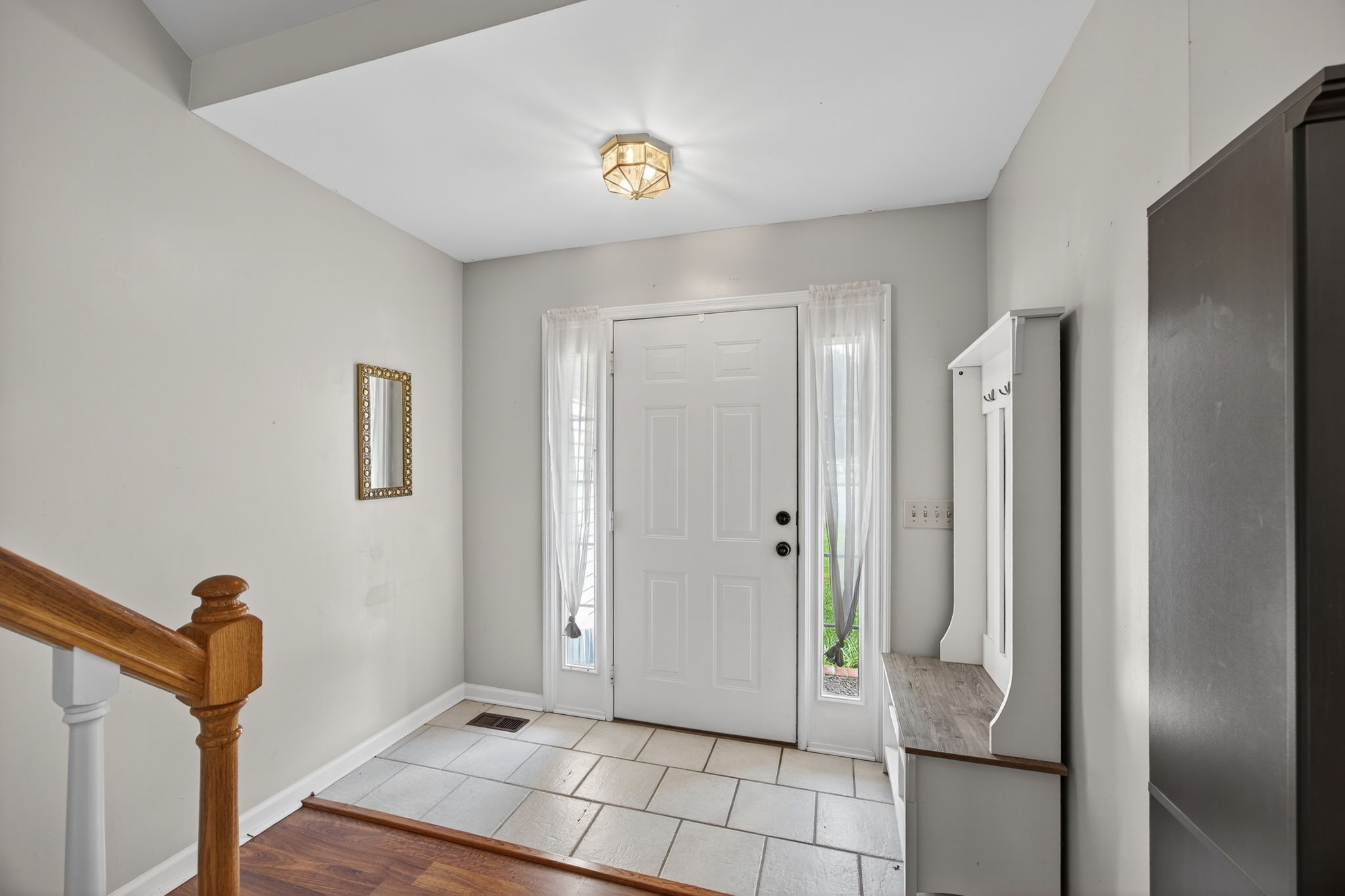 137 Rockland Pl