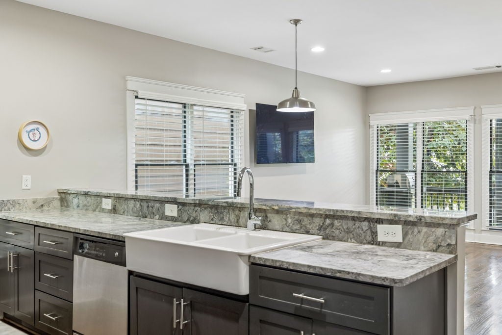 143 Gale Park Ln
