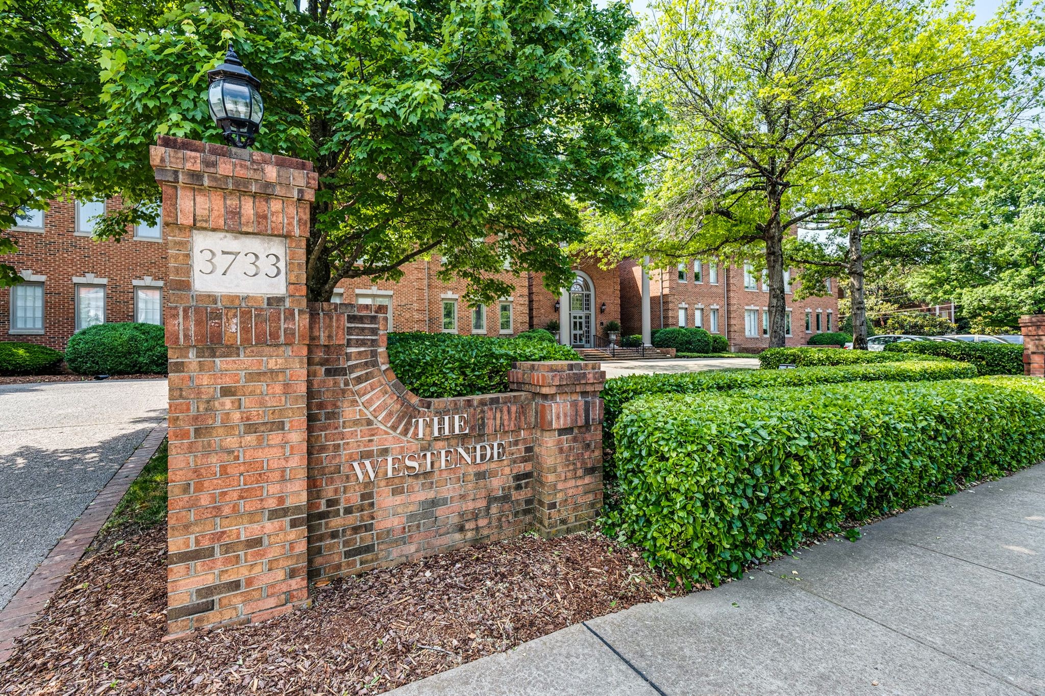 3733 West End Ave 200