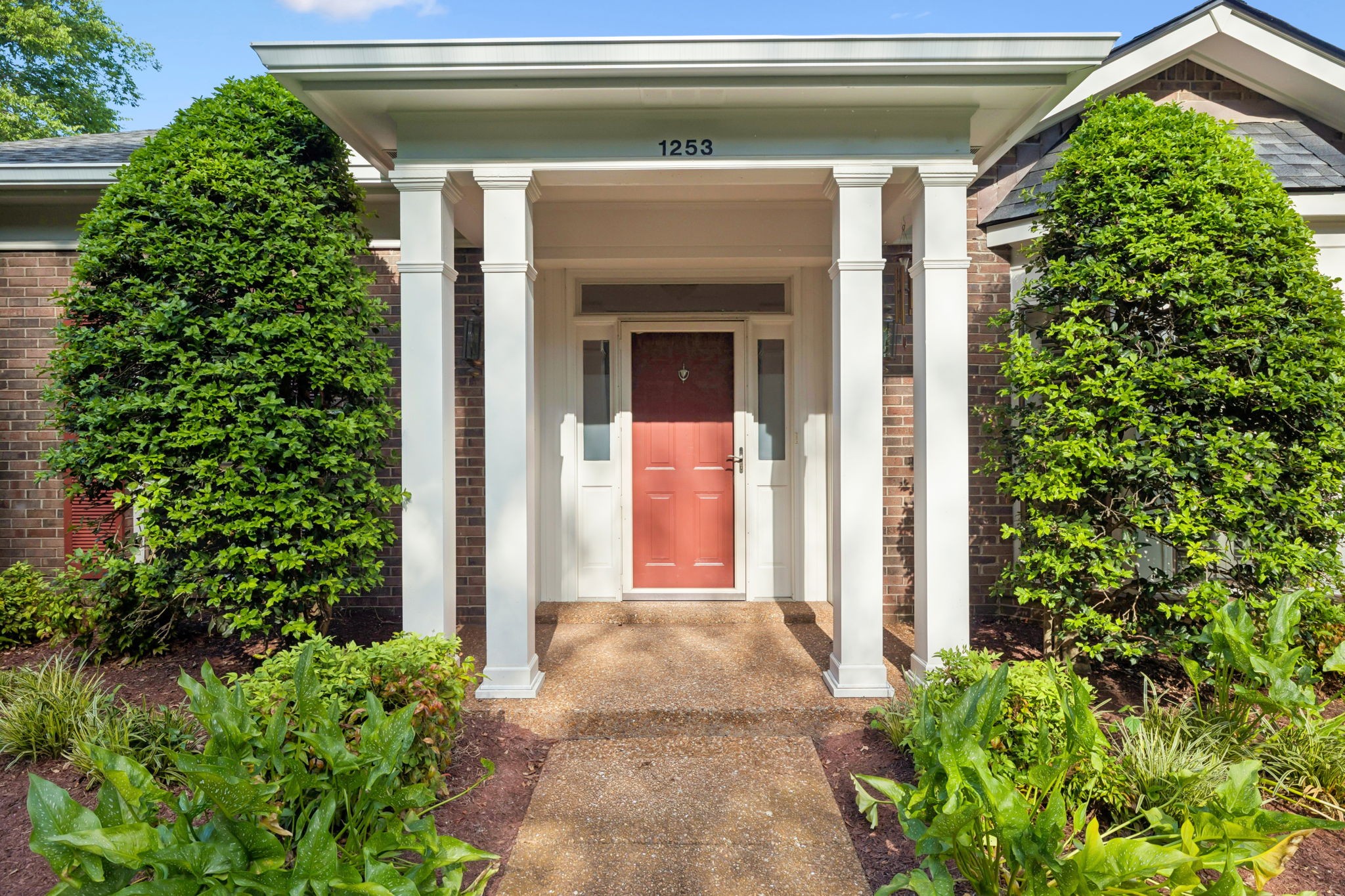 1253 Brentwood Pt