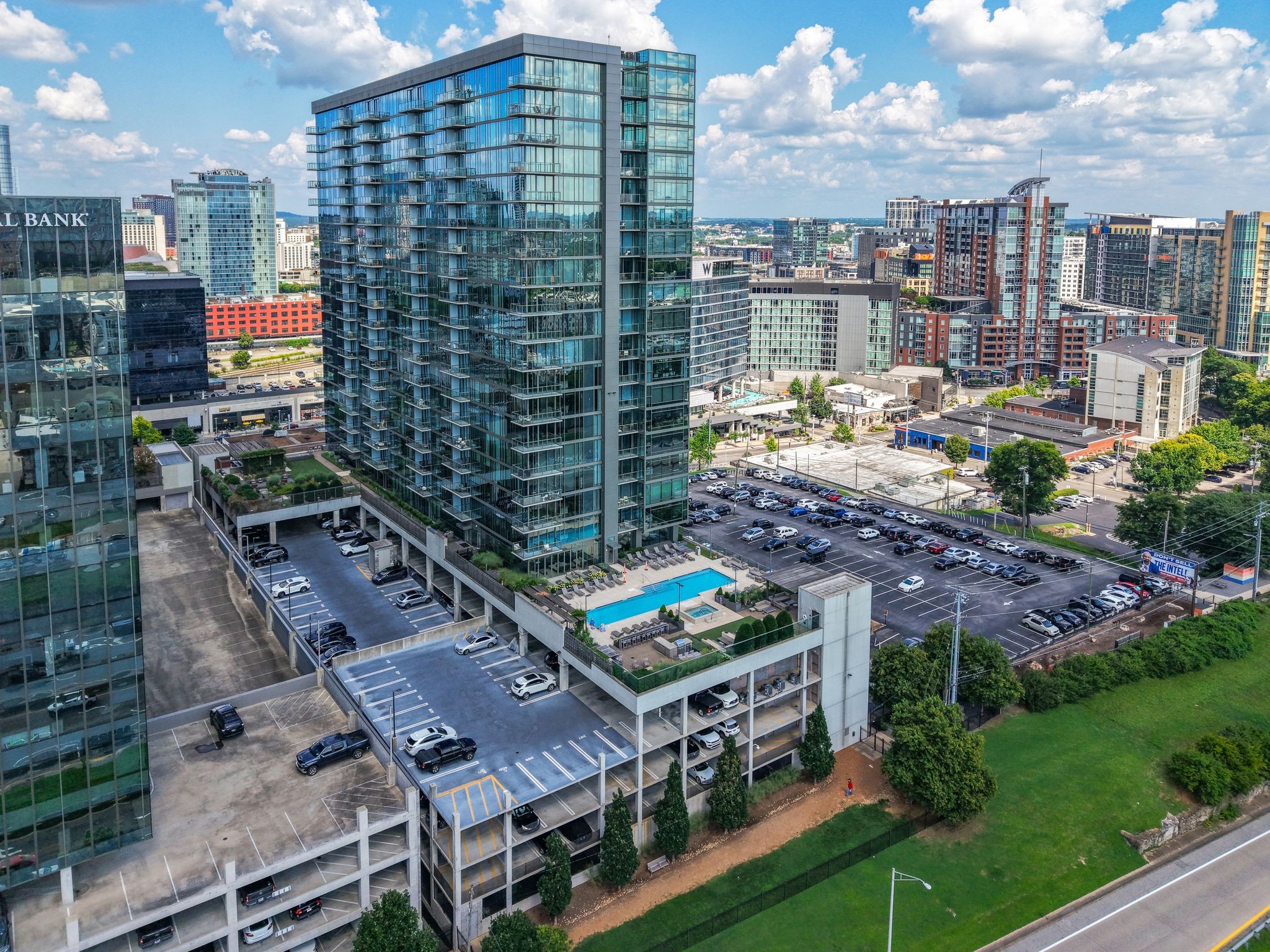 1212 Laurel St 802