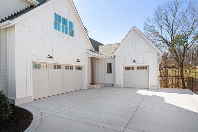 8876 Edgecomb Dr, College Grove - listing photo 3