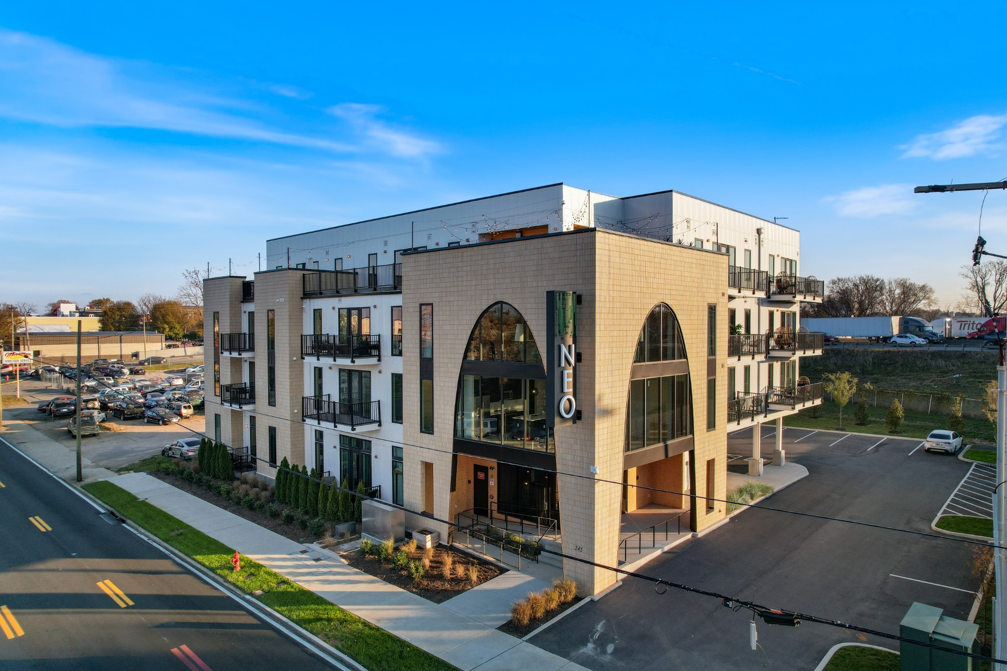 245 Hermitage Ave 102