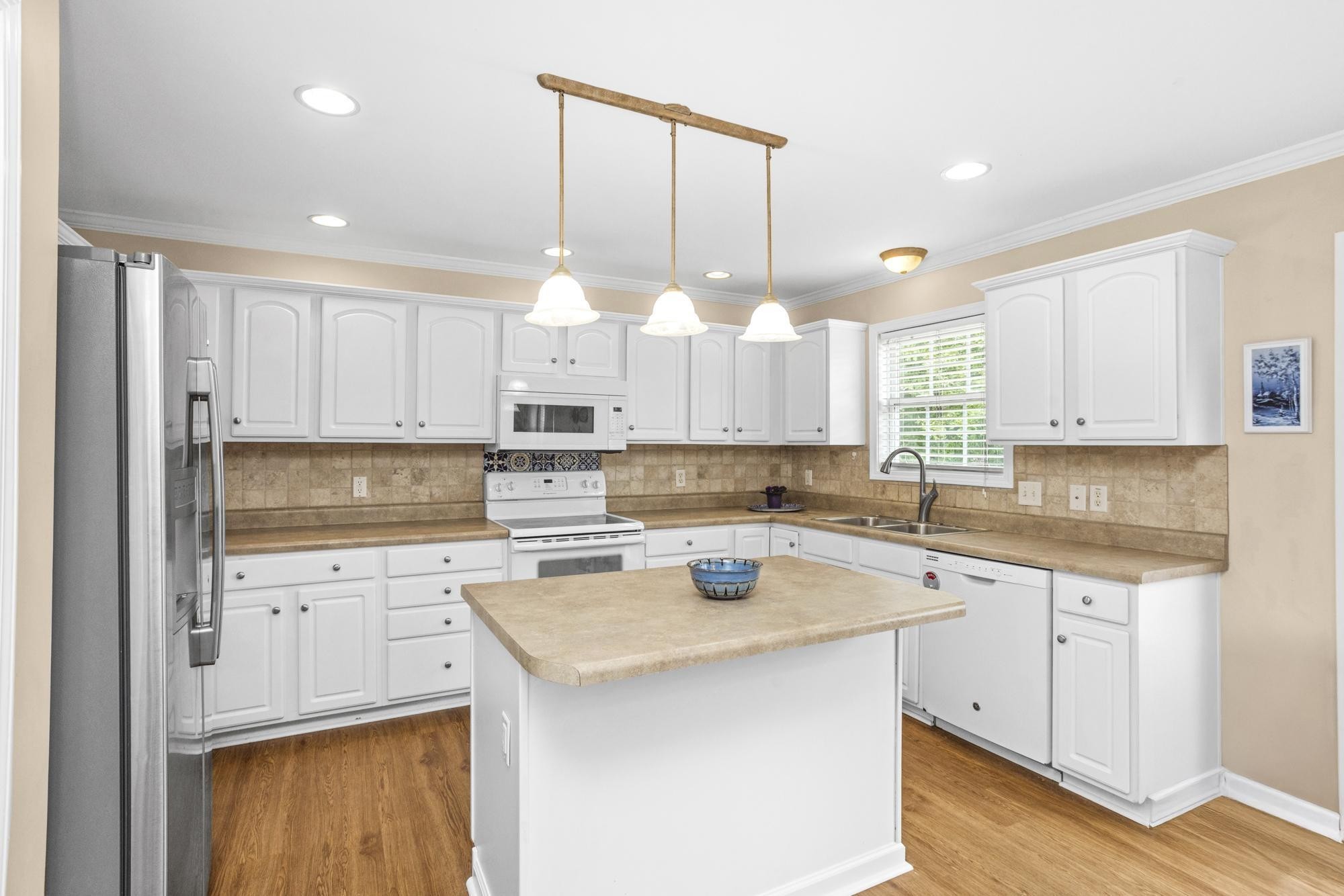 1400 Oakhall Trace