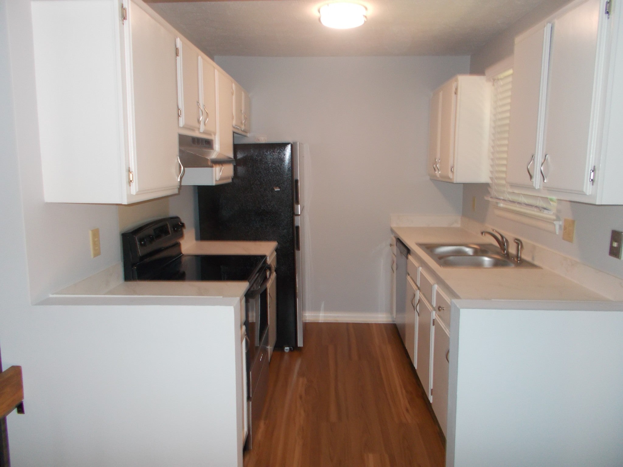 306 Woodview Ct