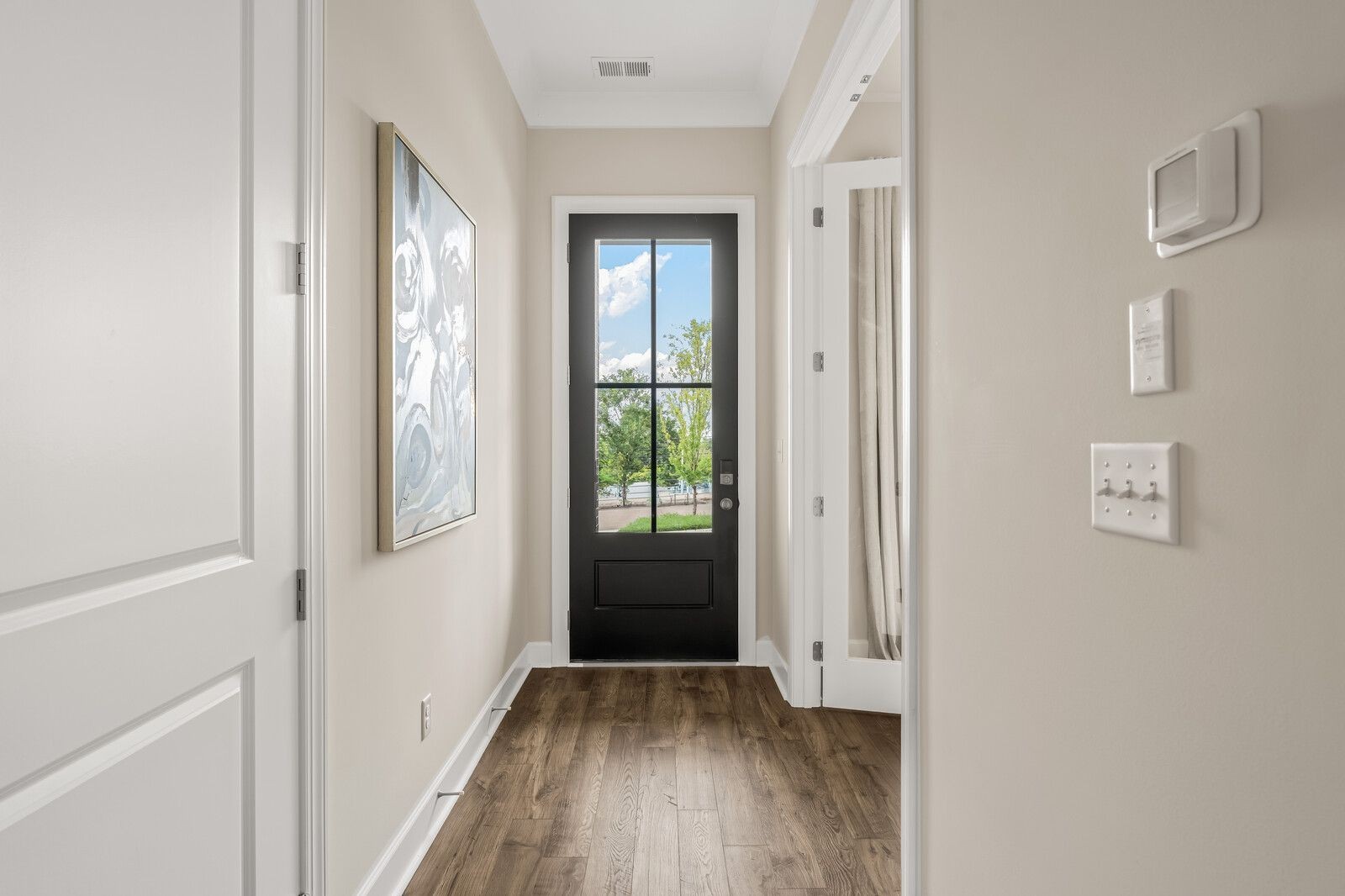 458 Buckwood Ave W