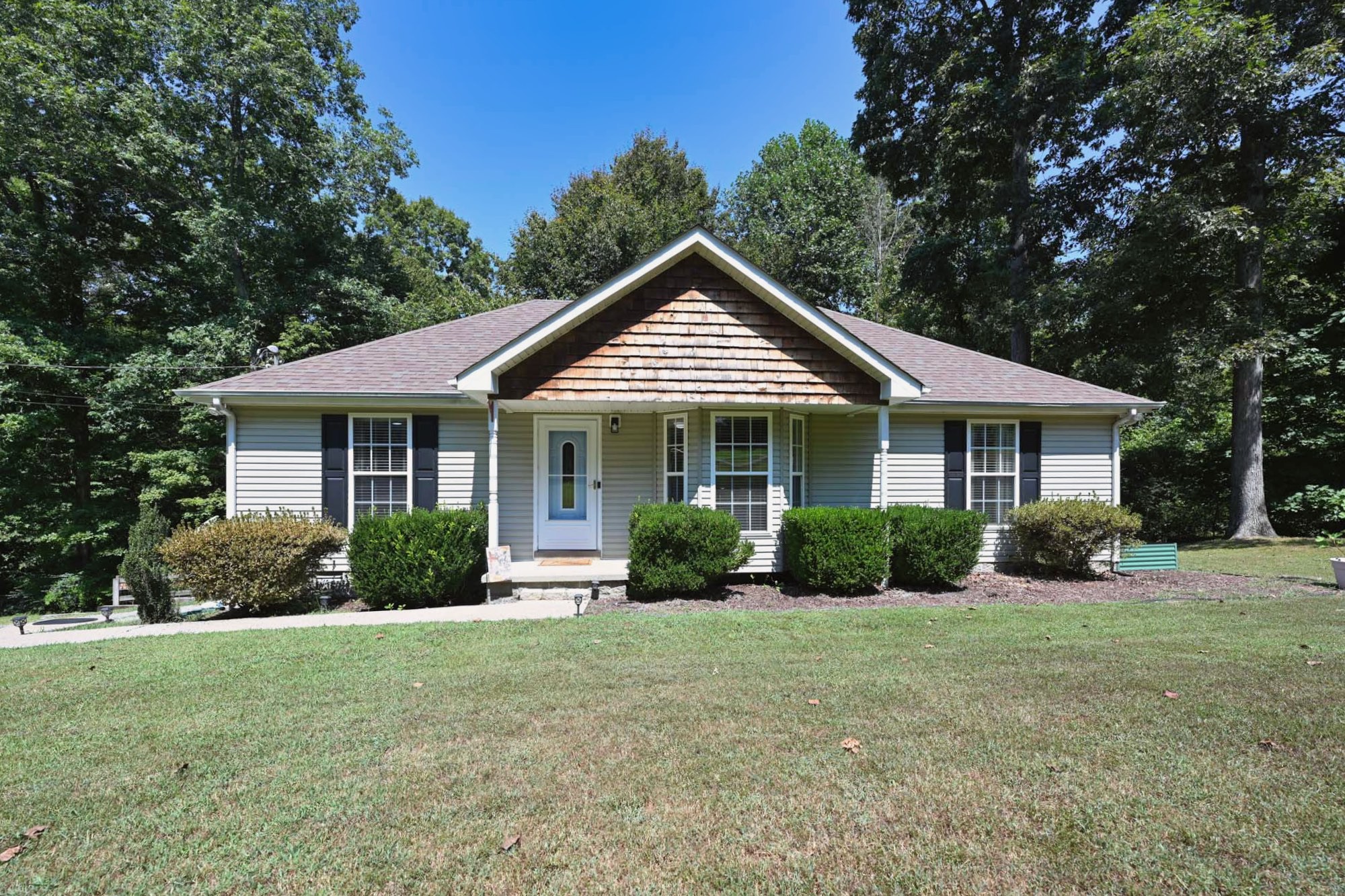936 Jordan Cir