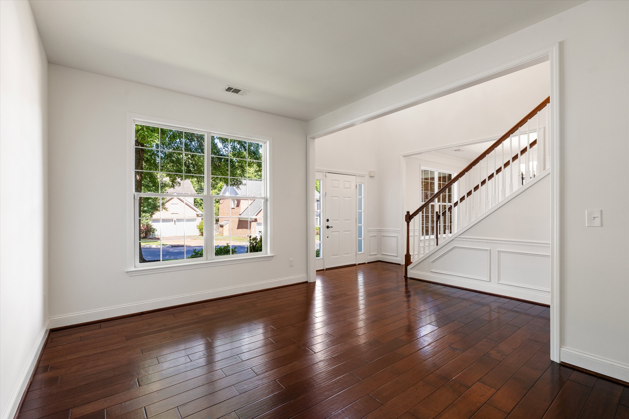 133 Sterling Oaks Ct