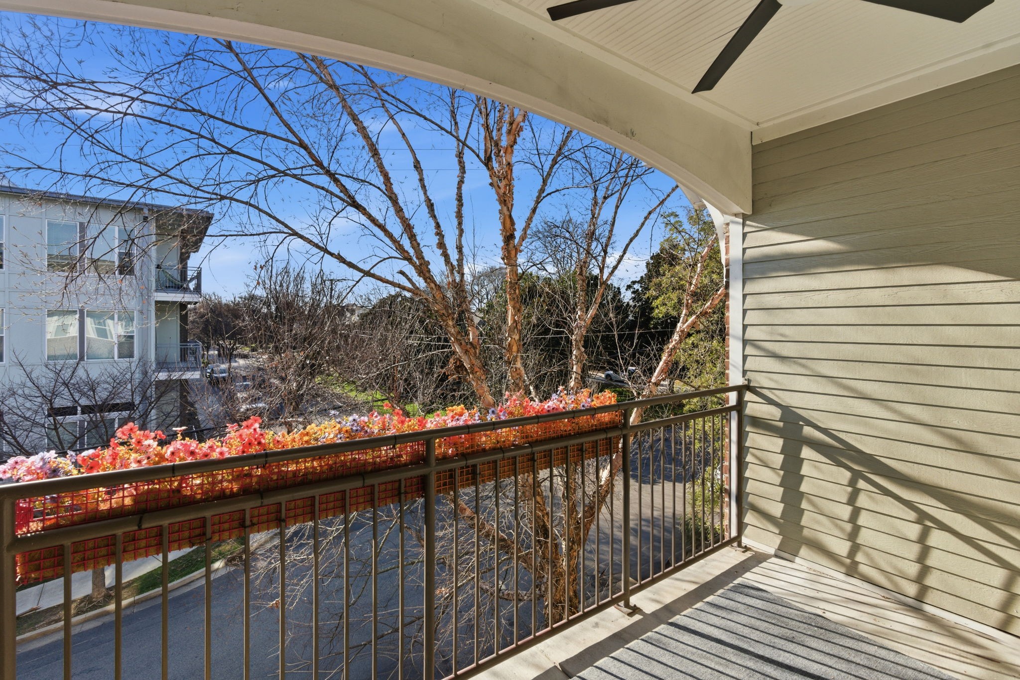 2310 Elliott Ave 214