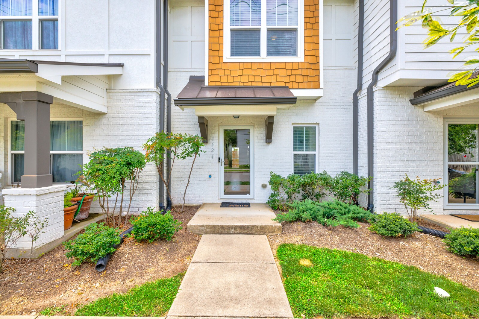 View Nashville, TN 37209 townhome