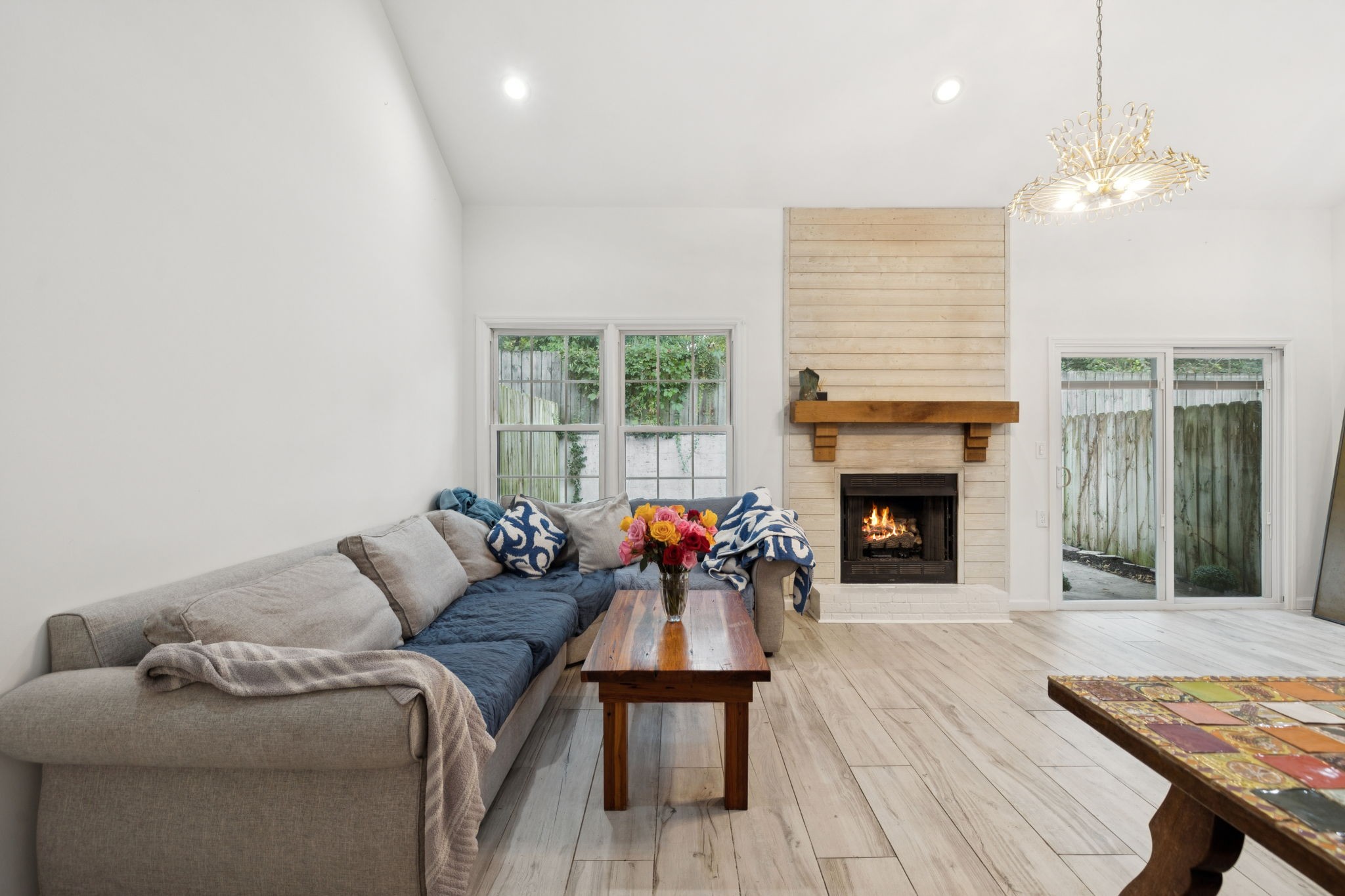 1129 W Main St 24