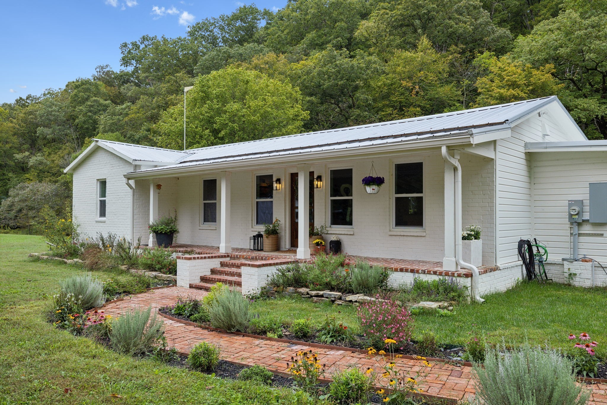 8188 Shoals Branch Rd