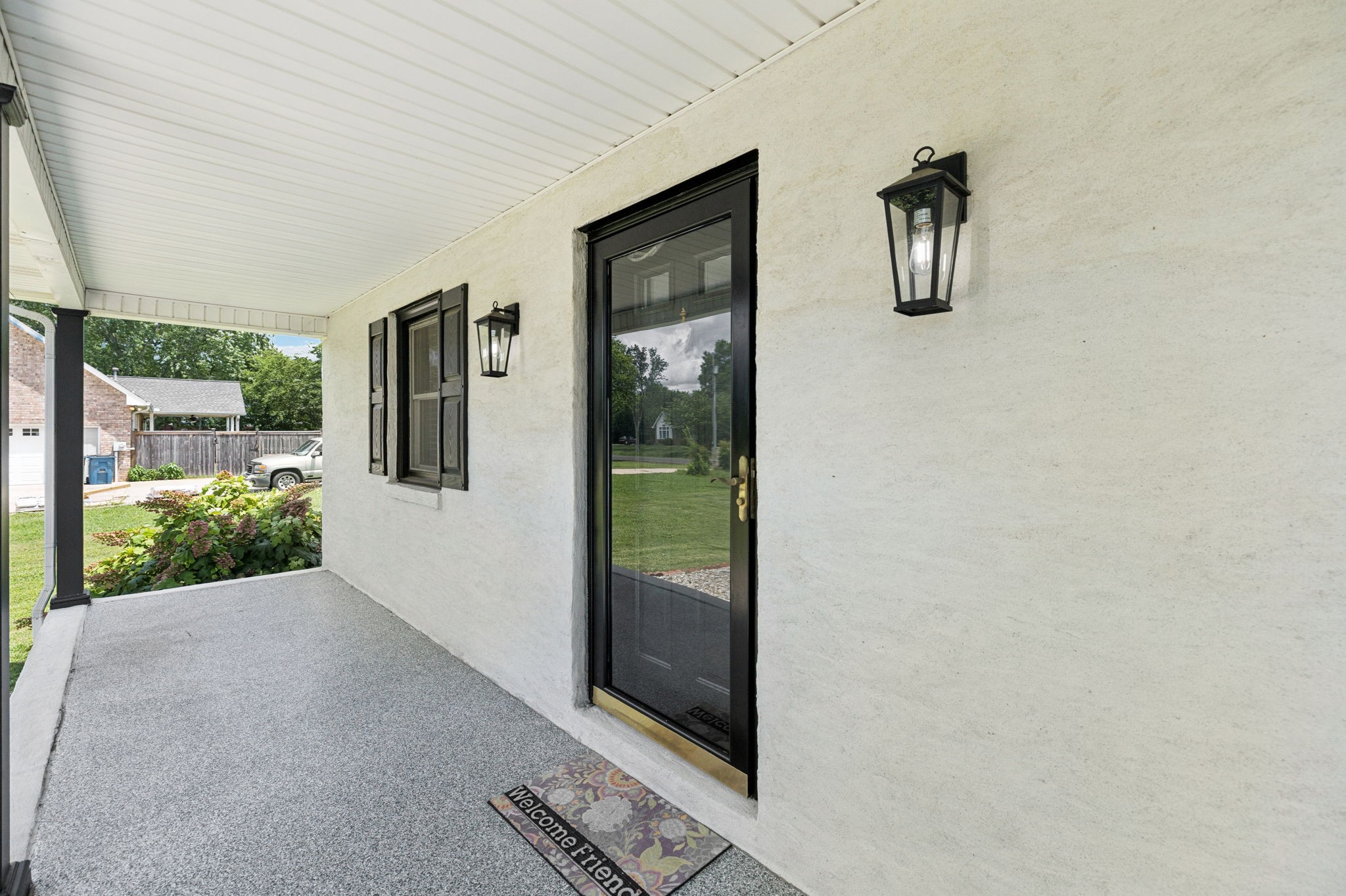 2927 Kerry Ln