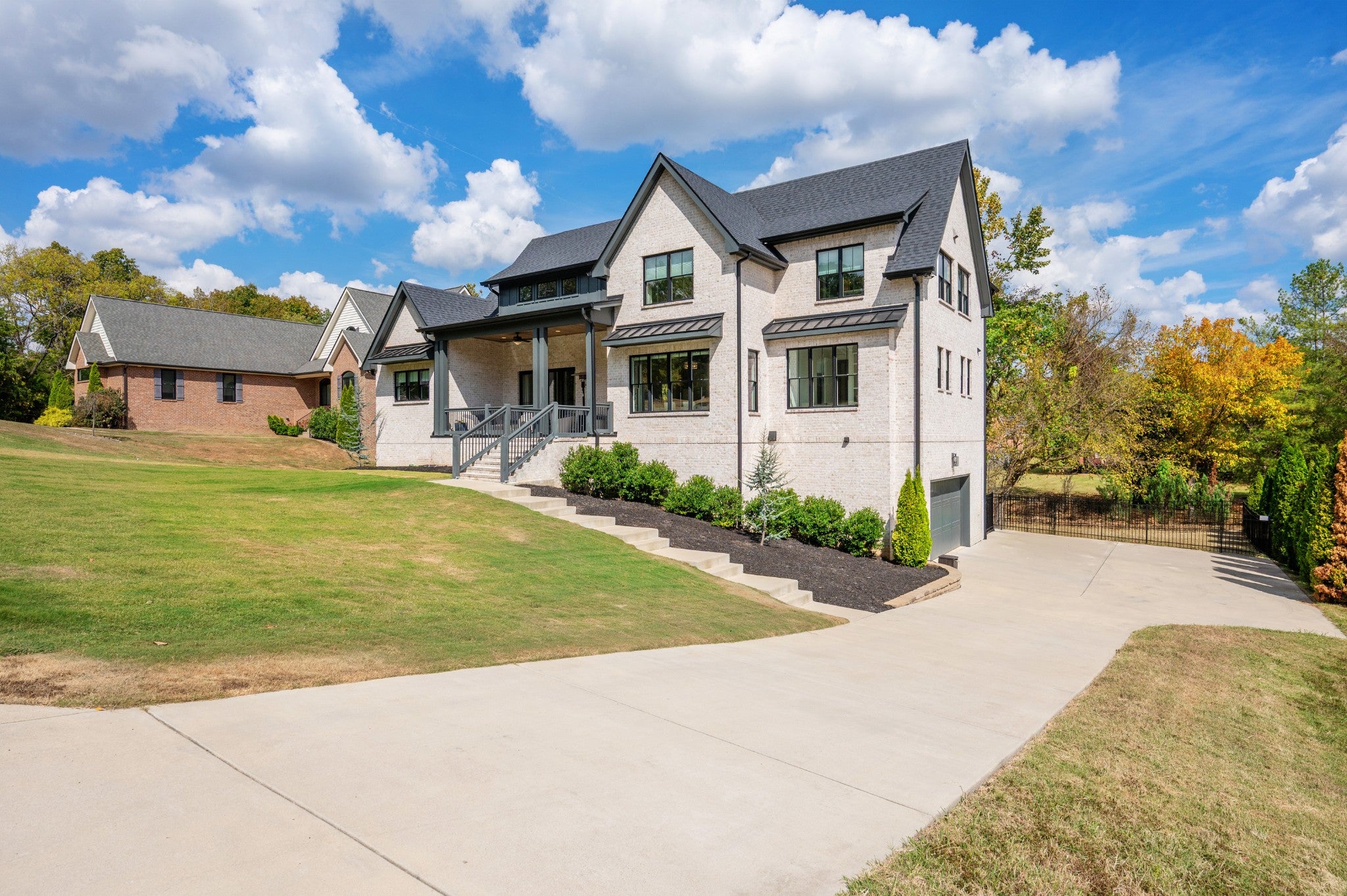403 Barnes Dr