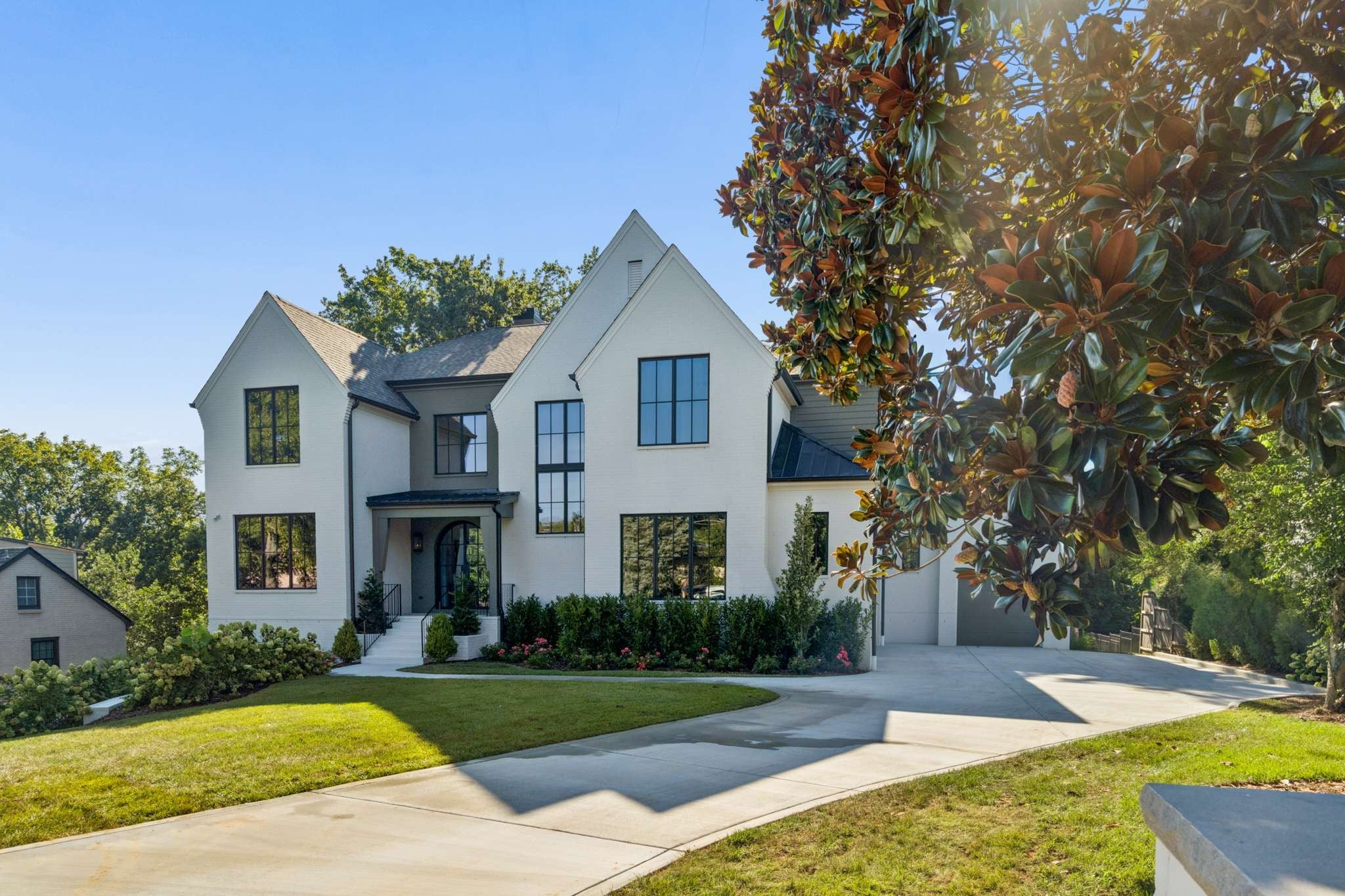4123 Skyline Dr