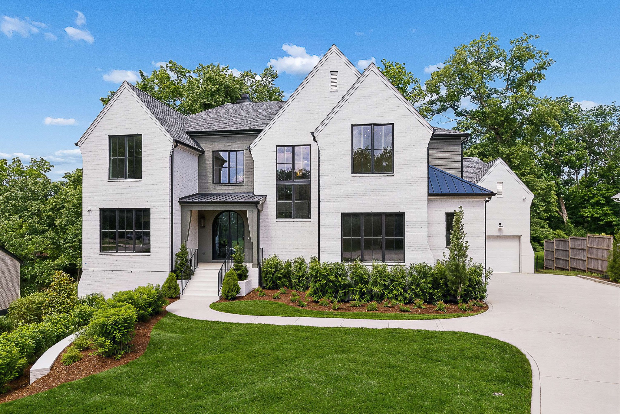 4123 Skyline Dr