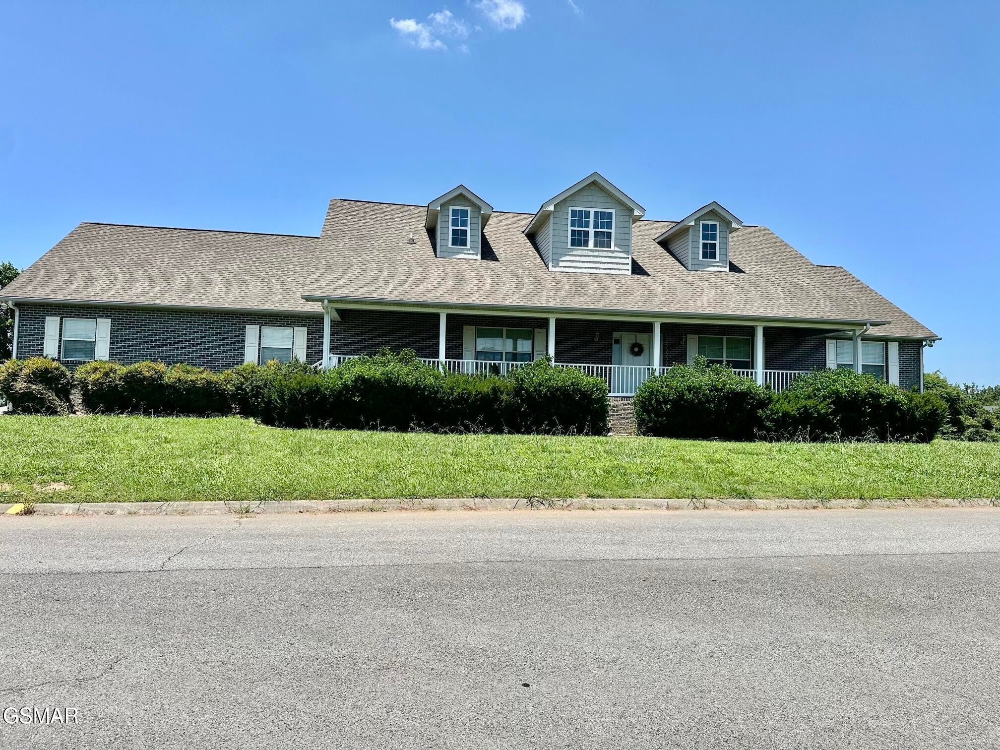 1220 Whaleys Overlook
