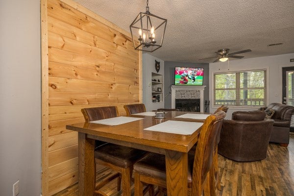1386 Ski View Drive 115