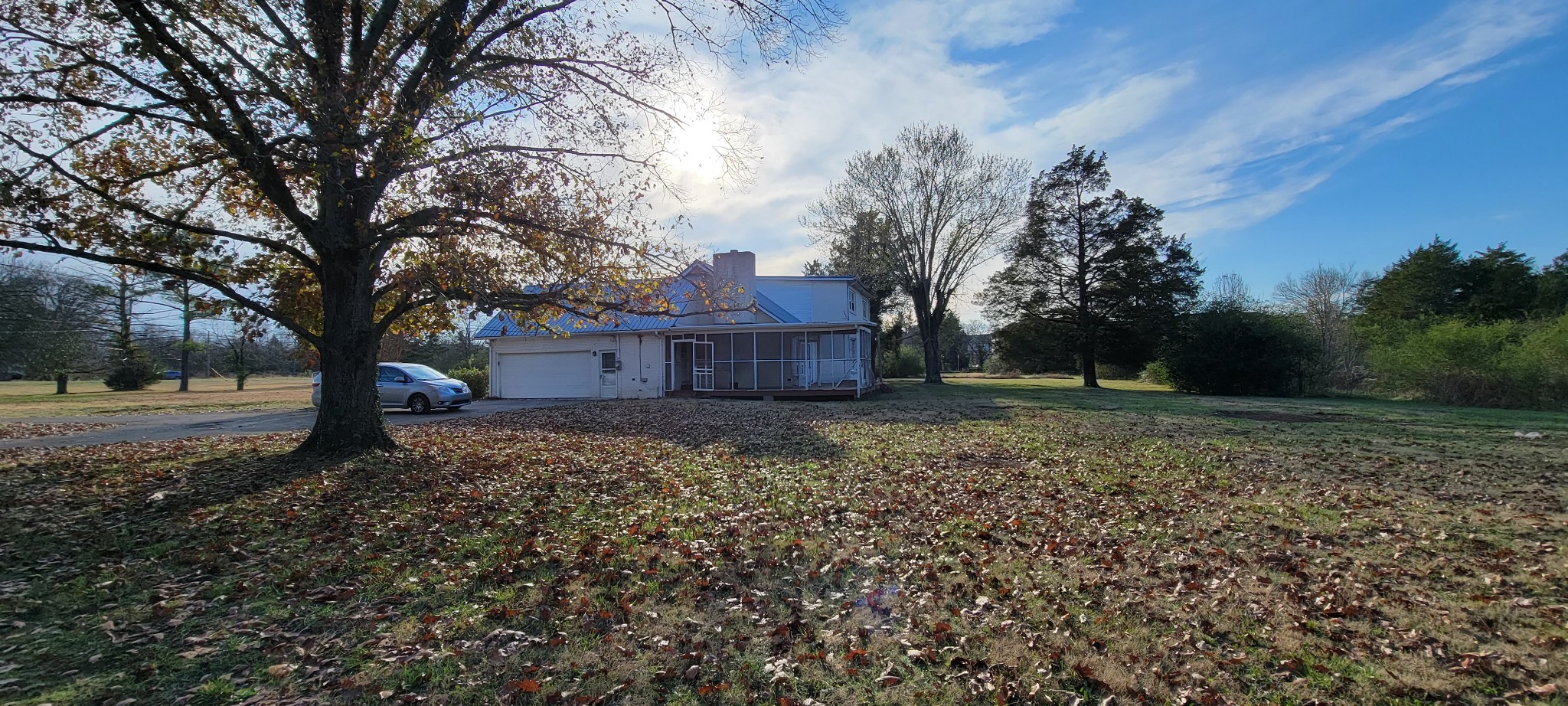 1033 Twin Oak Dr