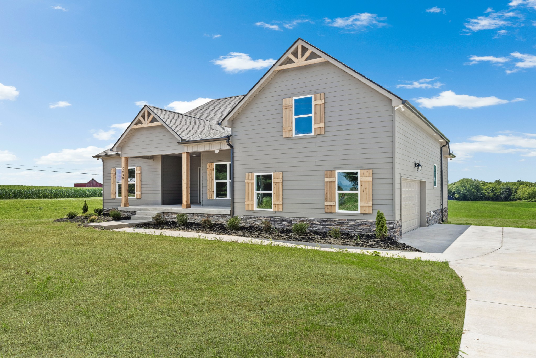 5638 Borthick Rd