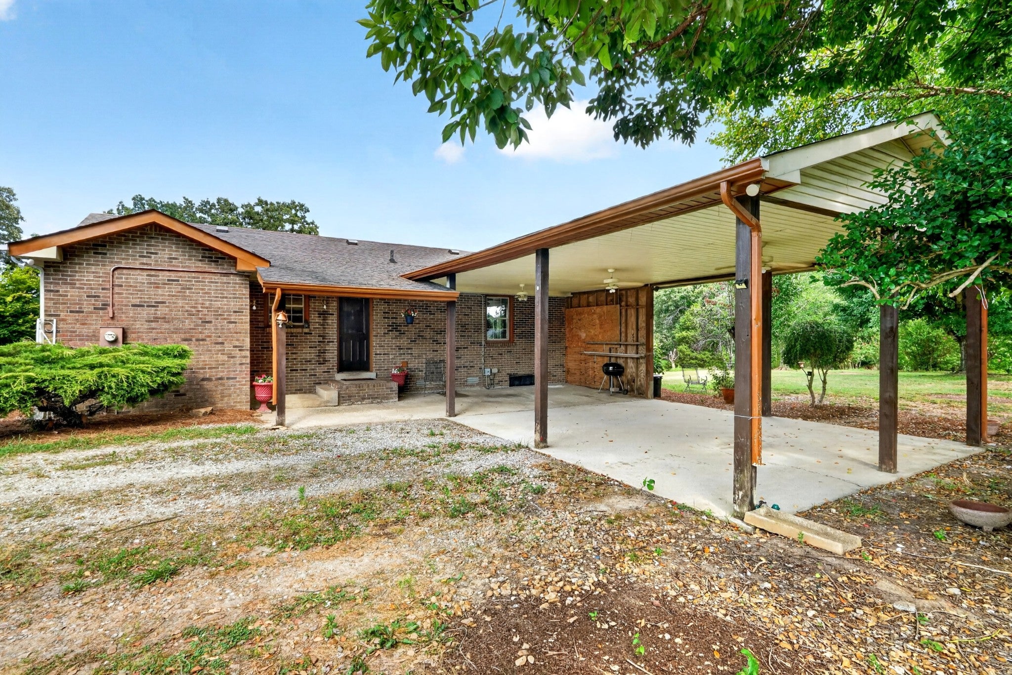 2903 Felts Ln