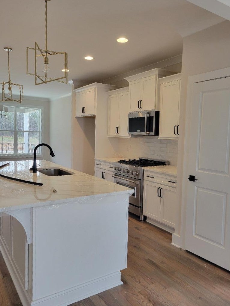 4805 Kintore Dr