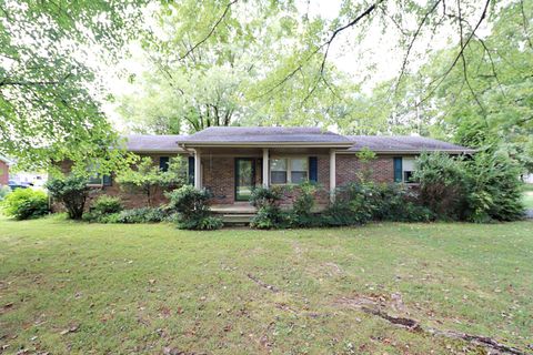 515 Greenwood Dr Lafayette TN 37083