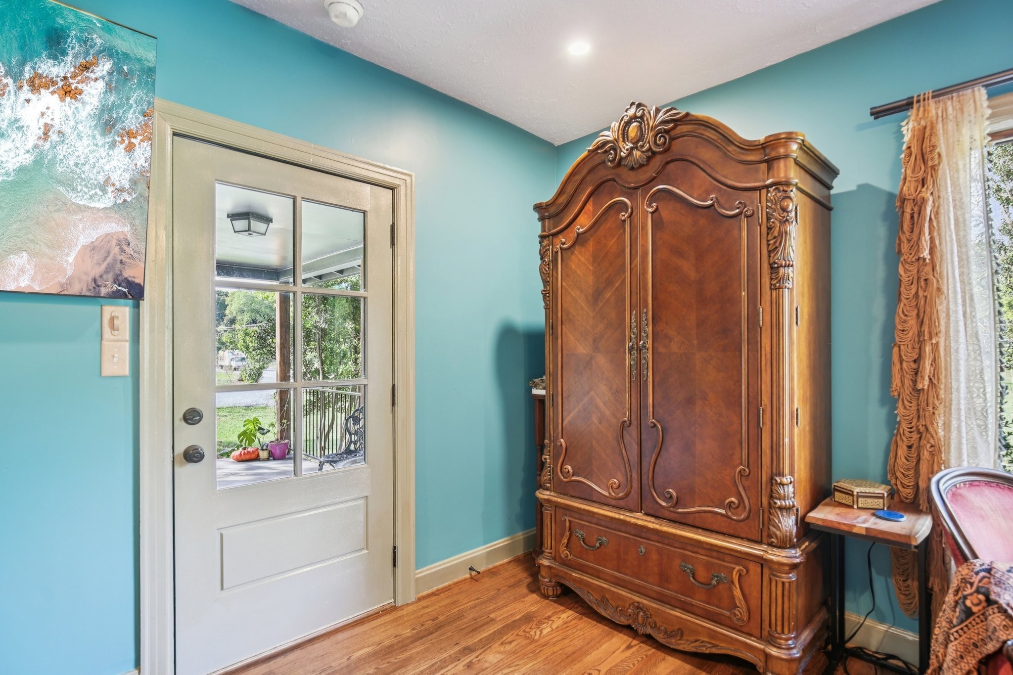 6421 Clarksville Pike