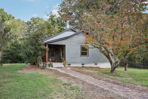 6421 Clarksville Pike Joelton TN 37080