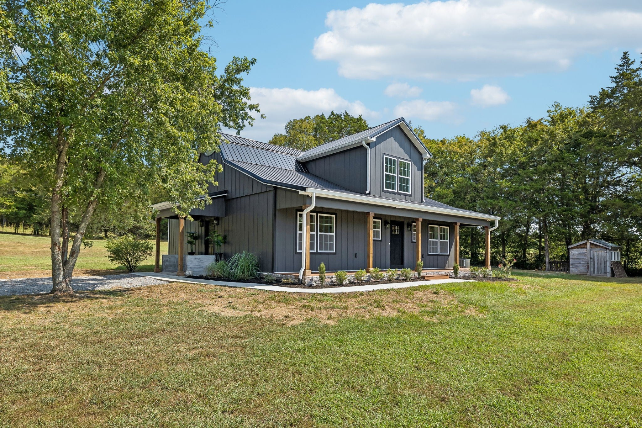 1137 Linwood Rd