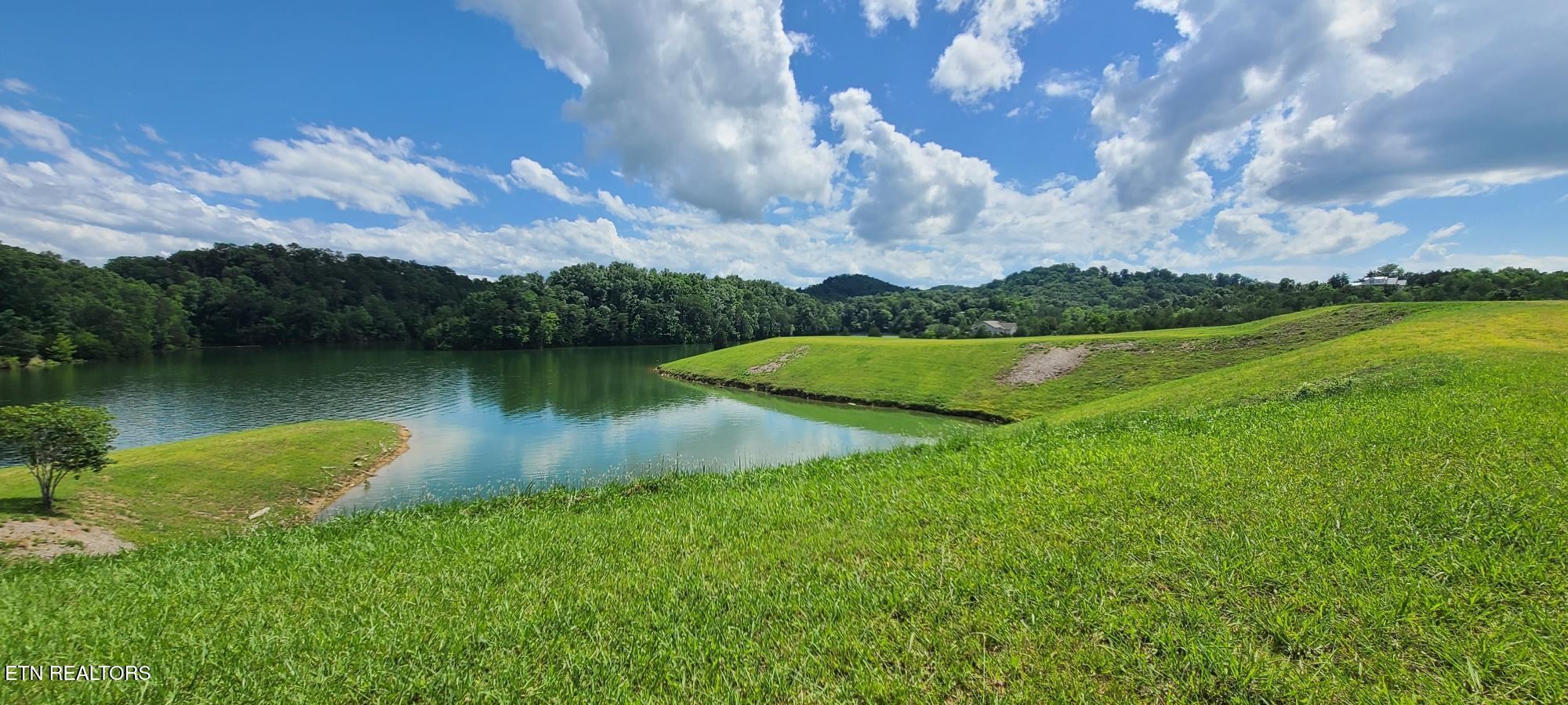 0 Very Old Barton Tr