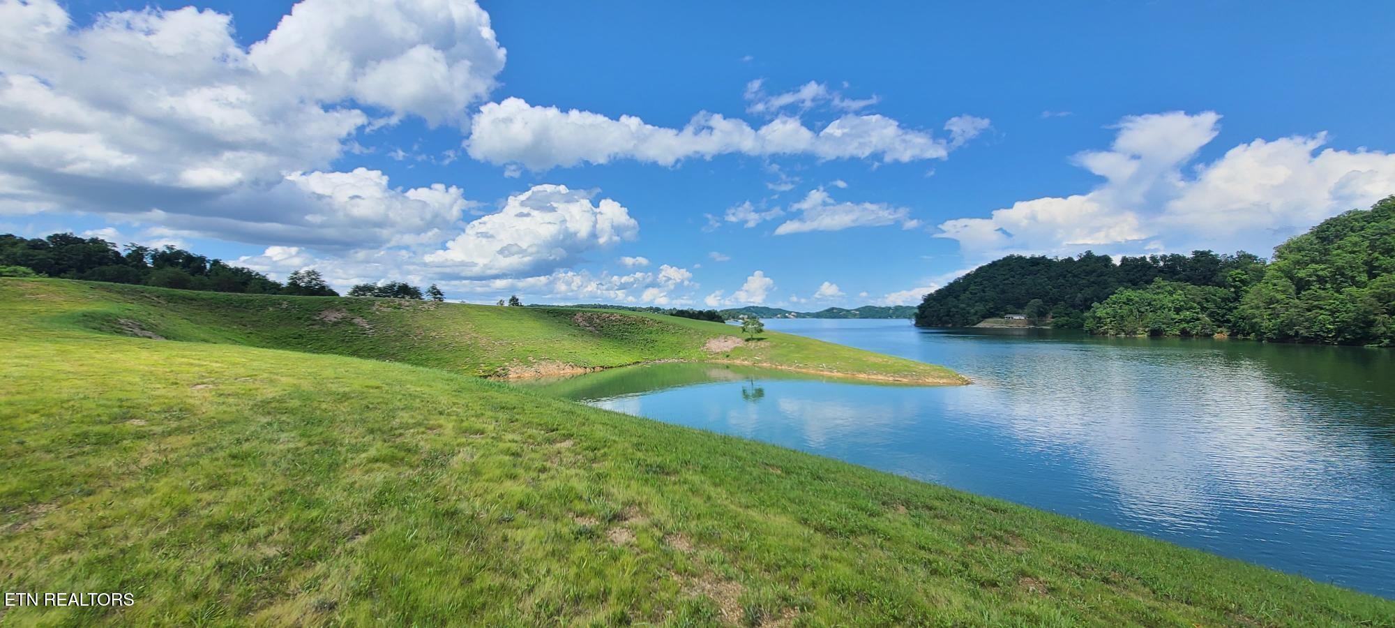 0 Very Old Barton Tr