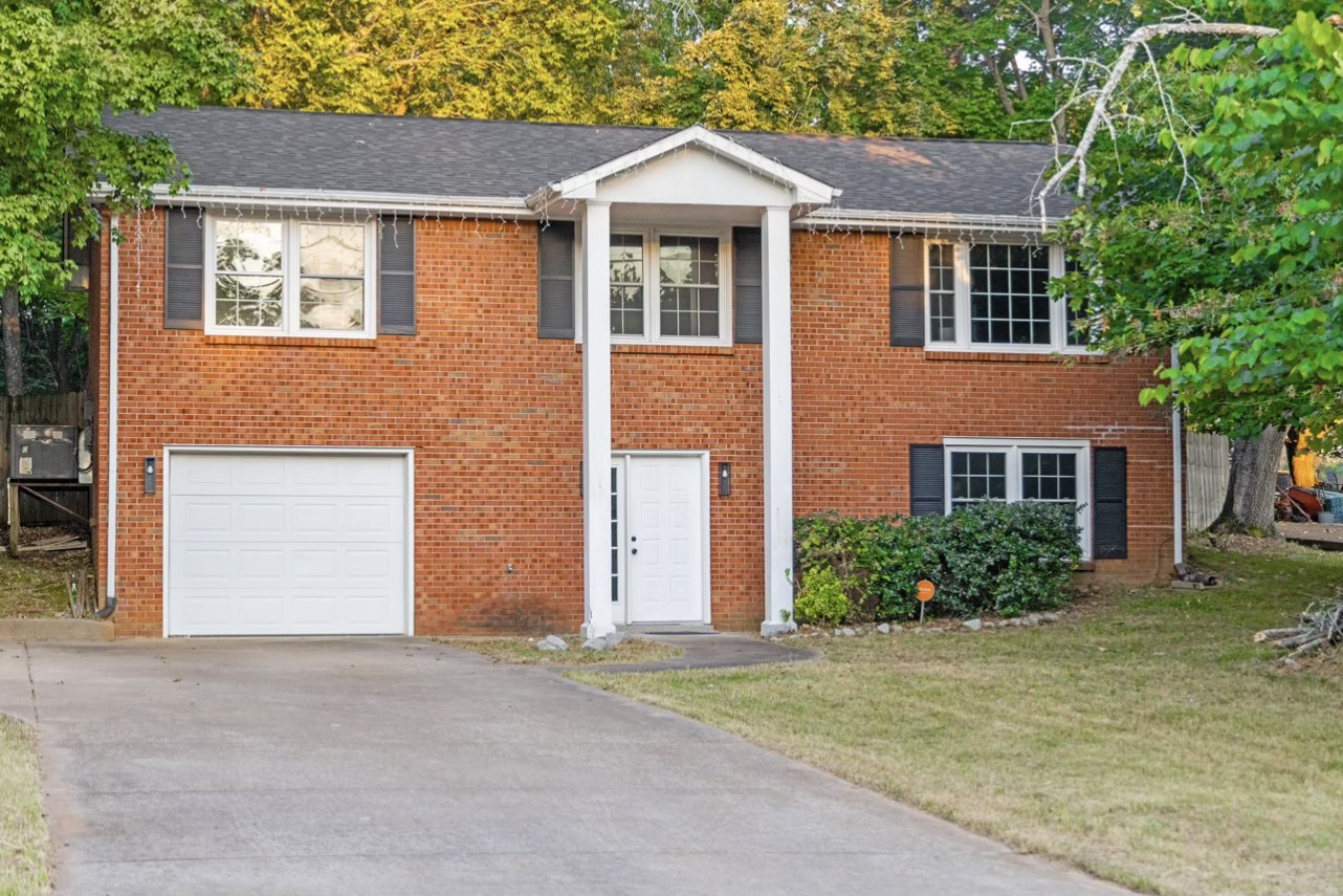 1817 Apex Dr